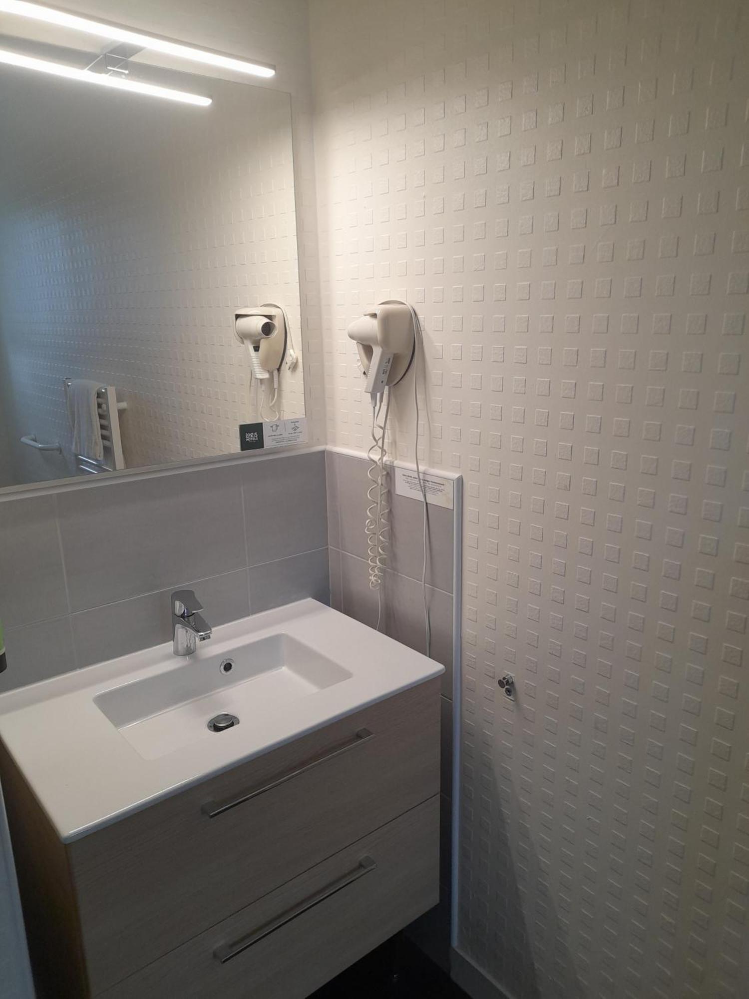 Cesson-Sévigné Logis Hotel Lodge La Valette מראה חיצוני תמונה