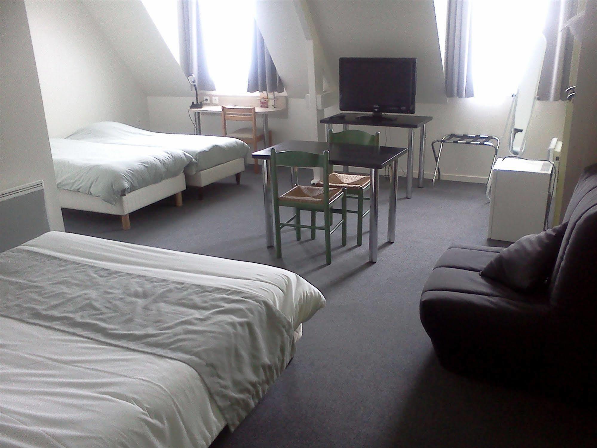 Cesson-Sévigné Logis Hotel Lodge La Valette מראה חיצוני תמונה